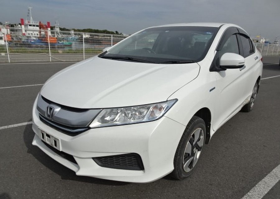 2015 HONDA Grace - Newly imported unit, good condition 